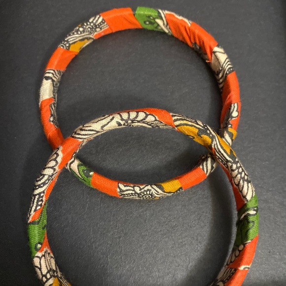 Fabric wrapped bracelets - Picture 2 of 4